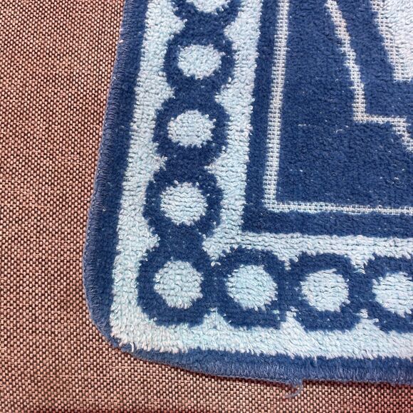 Vintage 70's Fieldcrest Sculpted Washcloth Blue USA Floral - Picture 2 of 7